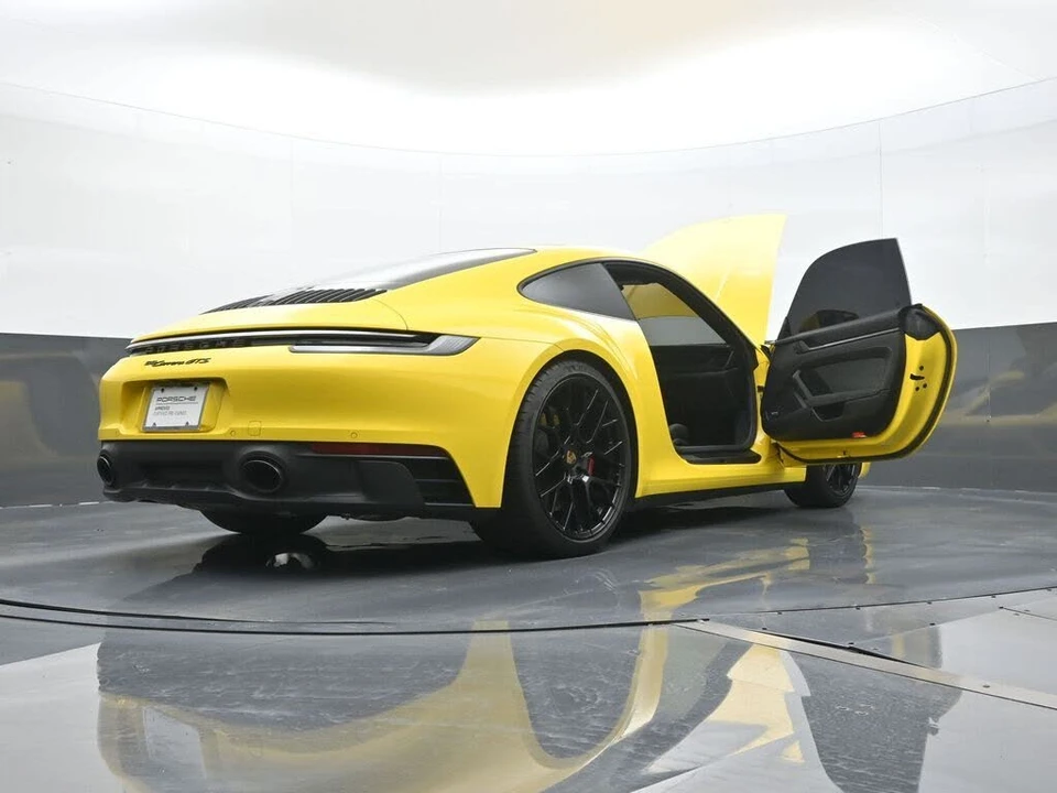 2024 Porsche 992 Carrera GTS - Image 22 of 29