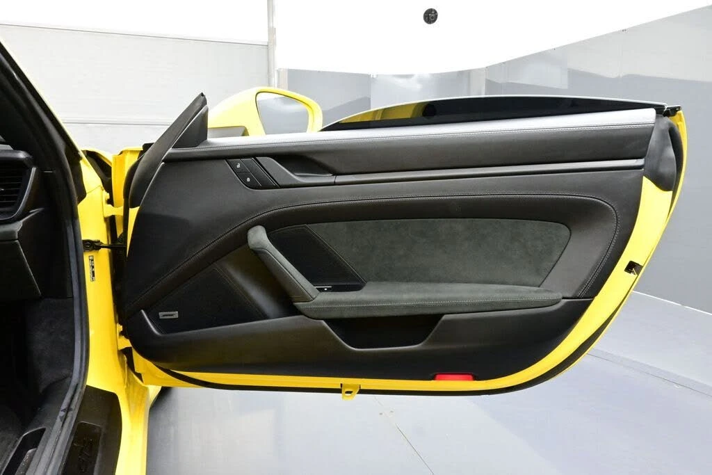 2024 Porsche 992 Carrera GTS - Image 16 of 29