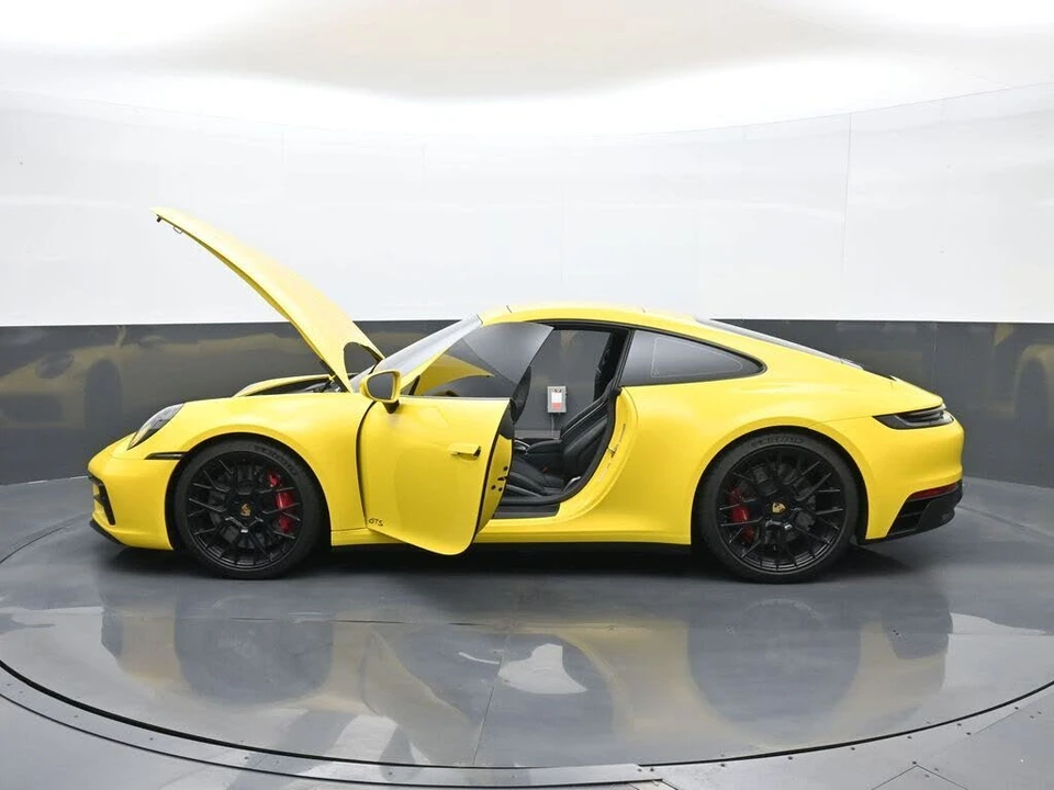 2024 Porsche 992 Carrera GTS - Image 25 of 29