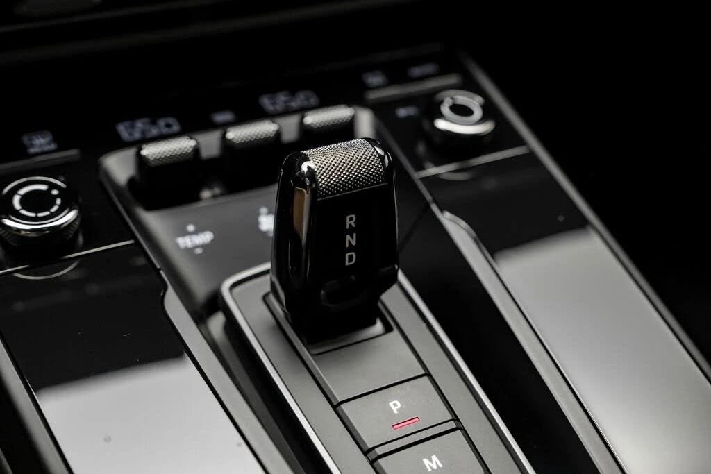 2024 Porsche 992 Carrera GTS - Image 26 of 31
