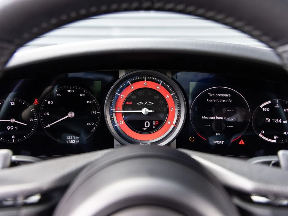 2024 Porsche 992 Carrera GTS - Image 13 of 31