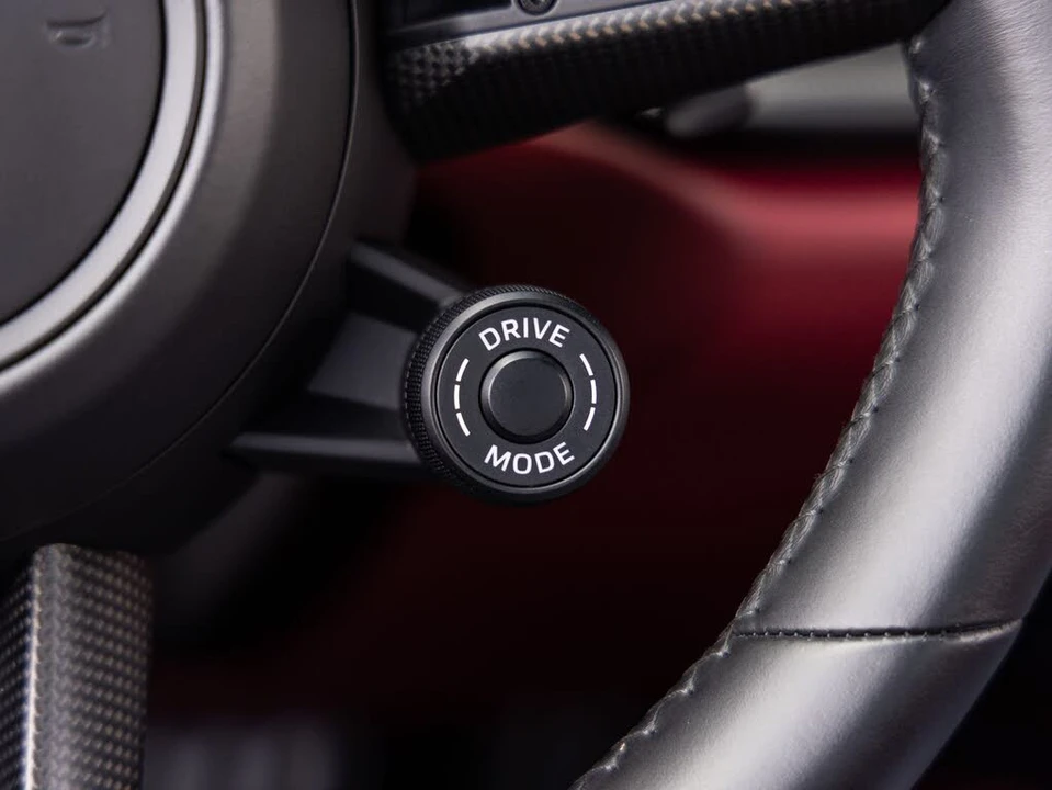 2024 Porsche 992 Carrera GTS - Image 15 of 31