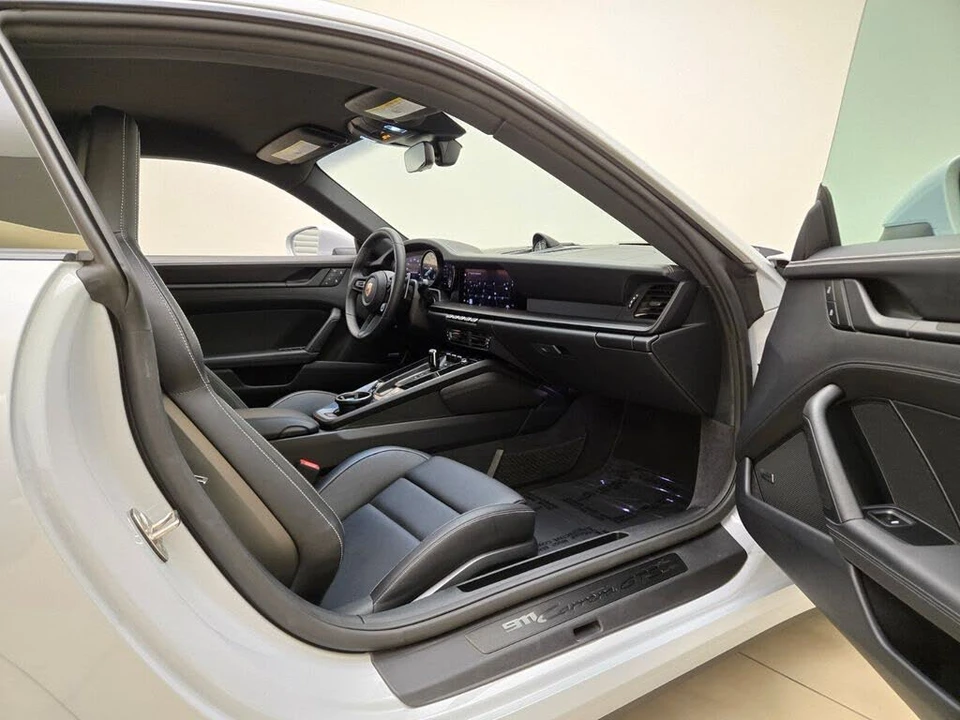 2024 Porsche 992 Carrera GTS - Image 21 of 31