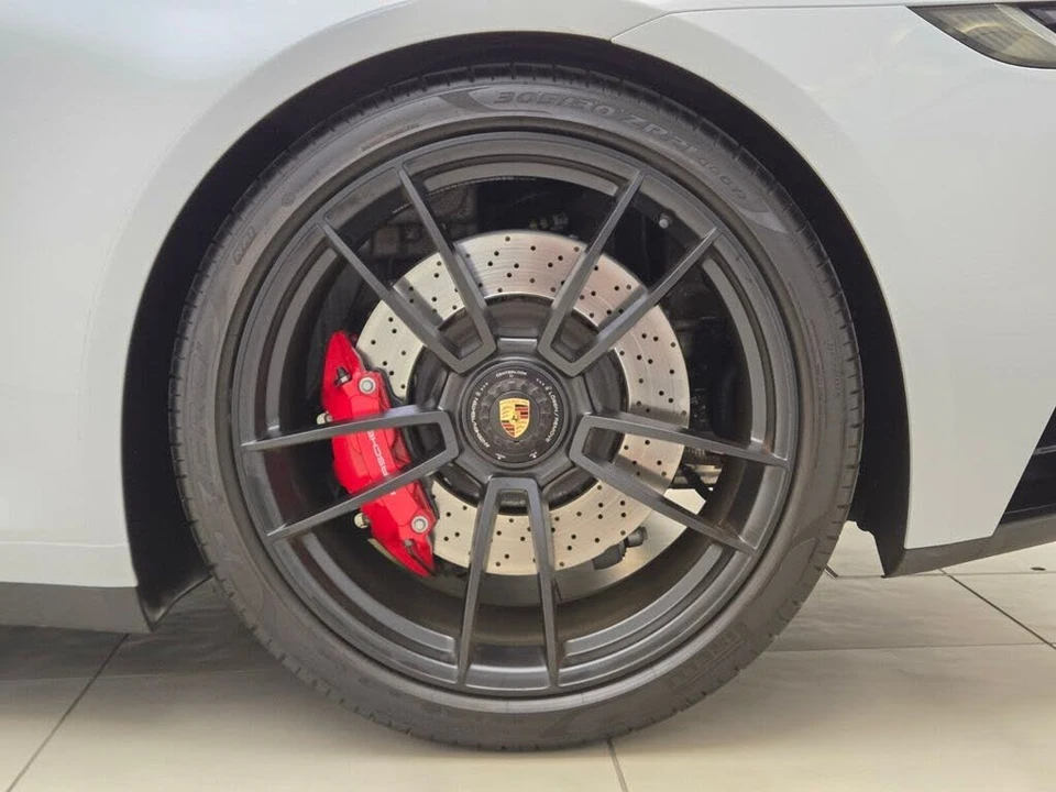 2024 Porsche 992 Carrera GTS - Image 15 of 31