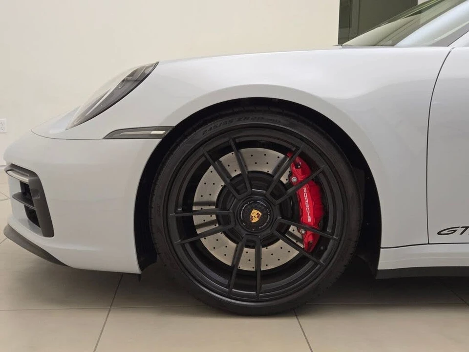 2024 Porsche 992 Carrera GTS - Image 13 of 31