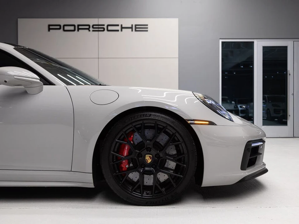 2024 Porsche 992 Carrera GTS - Image 11 of 31