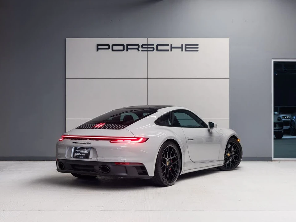 2024 Porsche 992 Carrera GTS - Image 7 of 31
