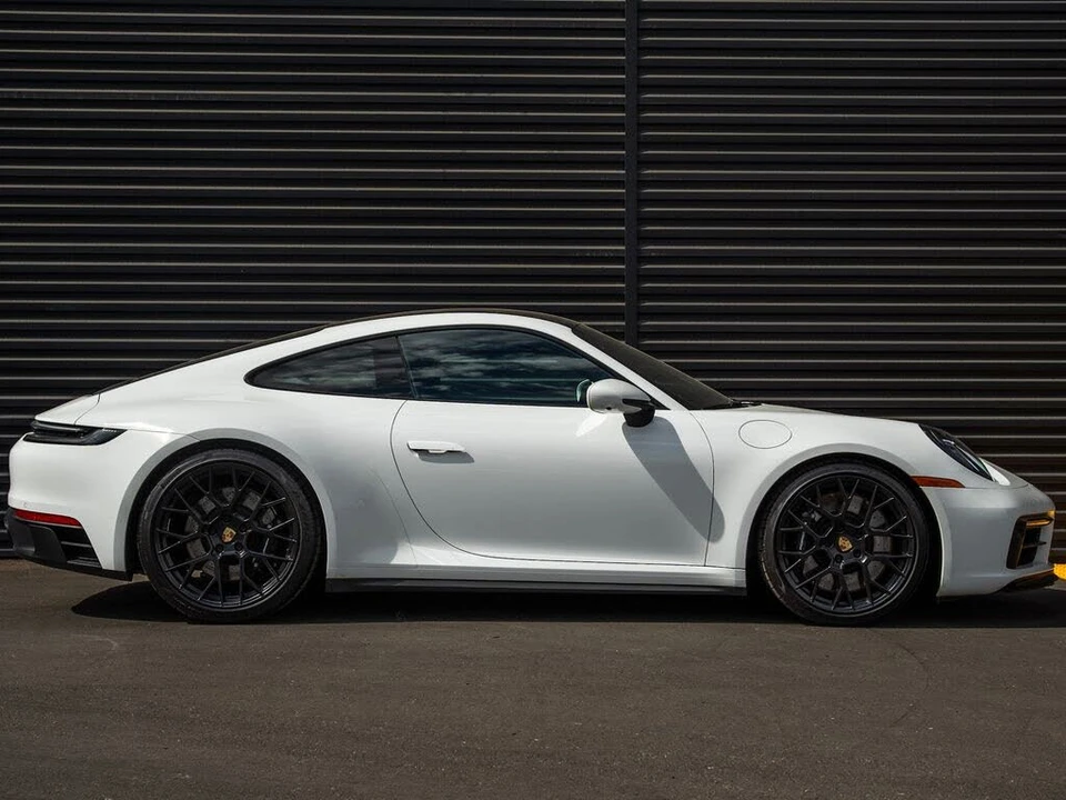 2024 Porsche 992 Carrera GTS - Image 8 of 31