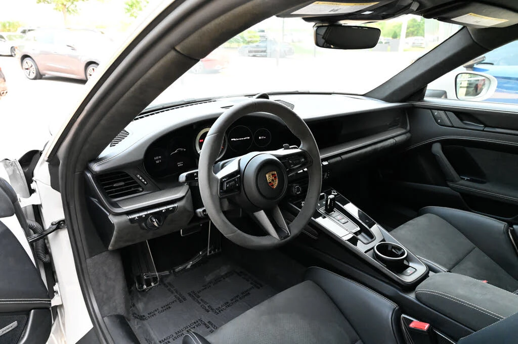2024 Porsche 992 Carrera GTS - Image 16 of 31
