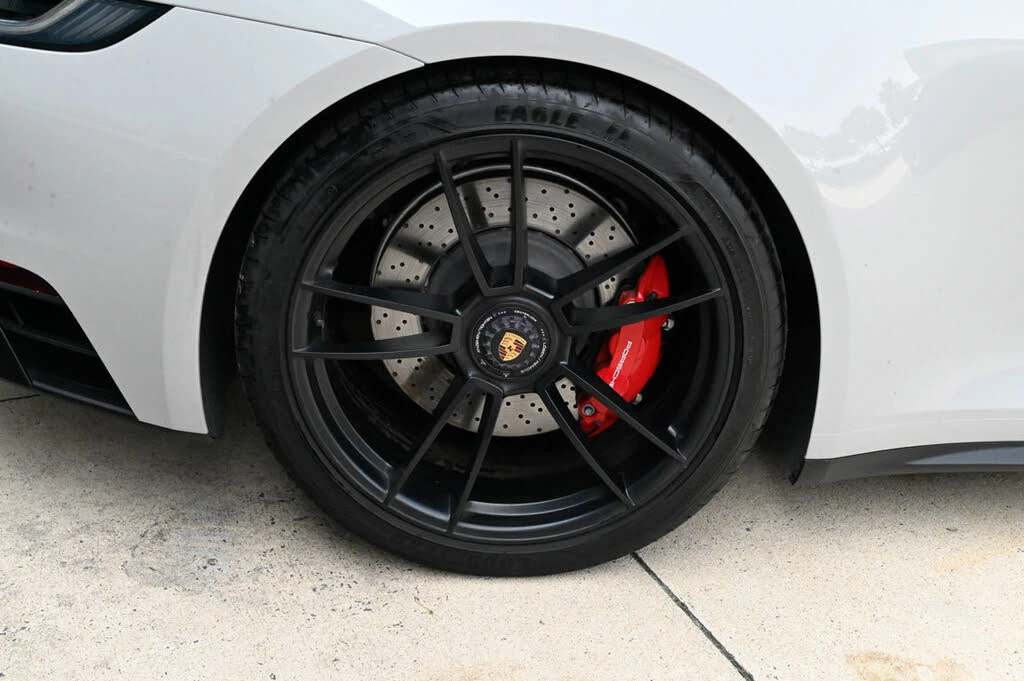 2024 Porsche 992 Carrera GTS - Image 11 of 31