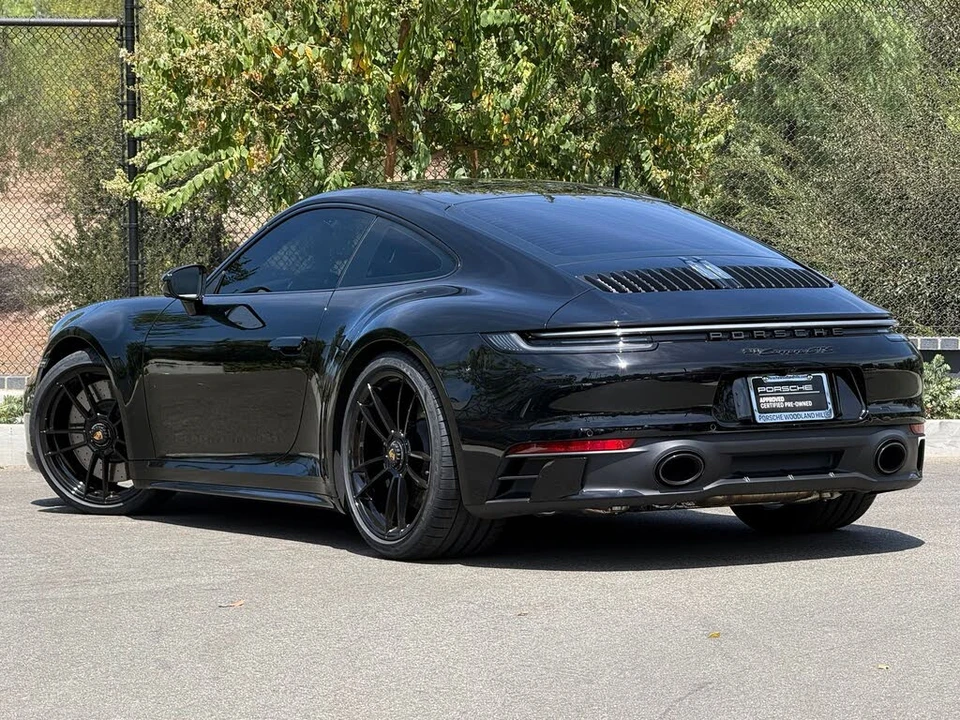 2024 Porsche 992 Carrera GTS - Image 3 of 31