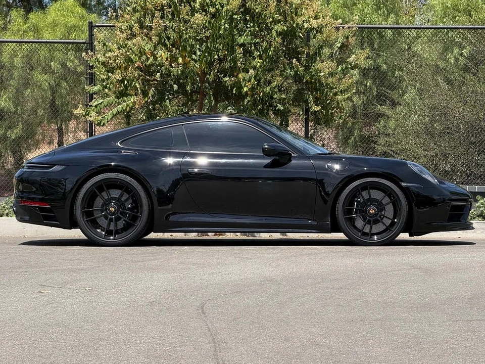 2024 Porsche 992 Carrera GTS - Image 8 of 31
