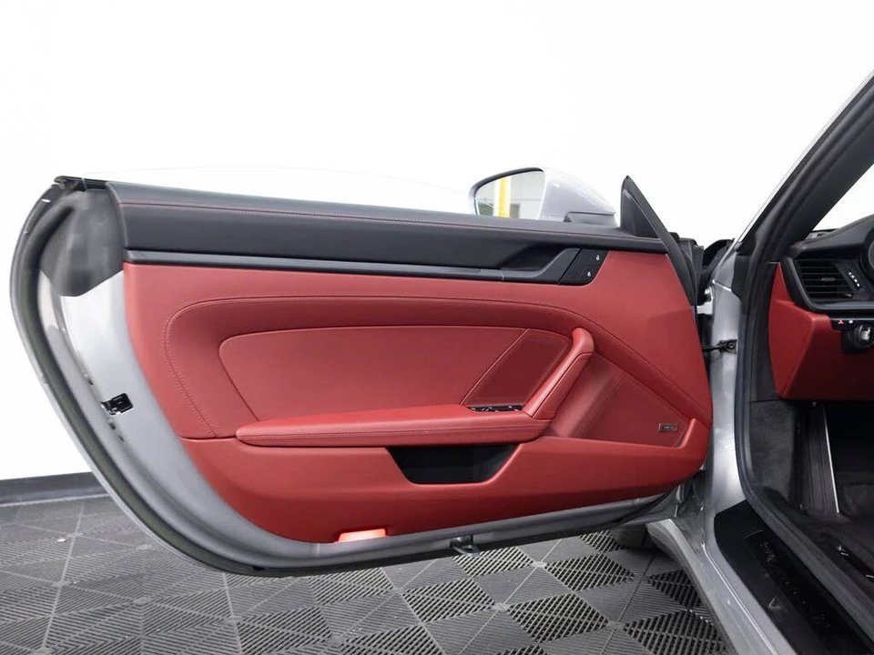 2024 Porsche 992 Carrera GTS - Image 14 of 31