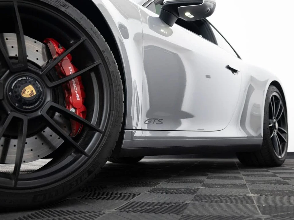 2024 Porsche 992 Carrera GTS - Image 11 of 31
