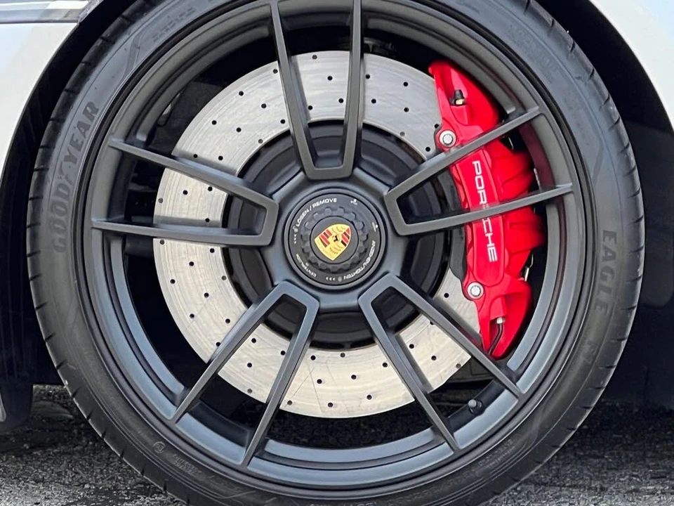 2024 Porsche 992 Carrera GTS - Image 14 of 31