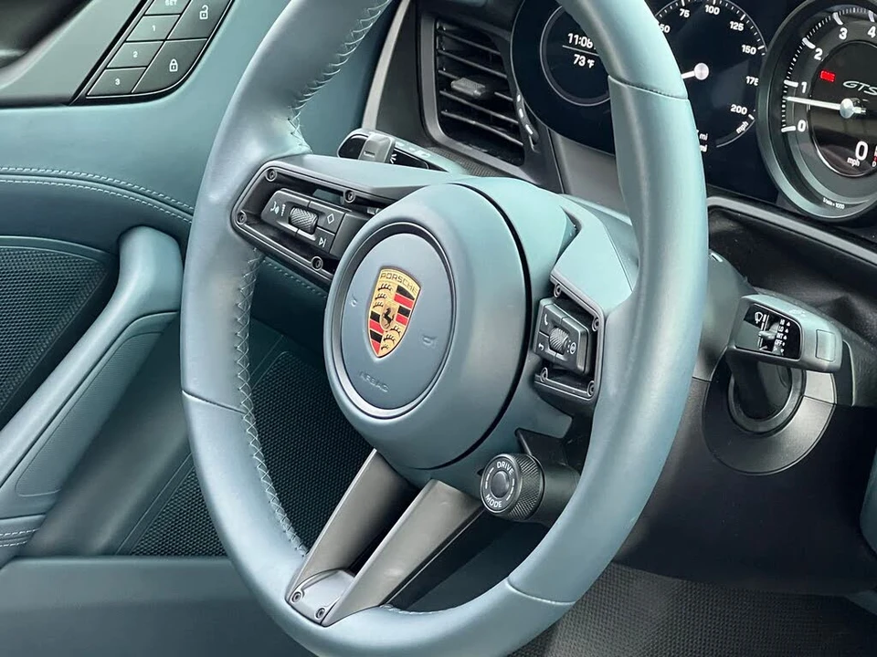 2024 Porsche 992 Carrera GTS - Image 19 of 31