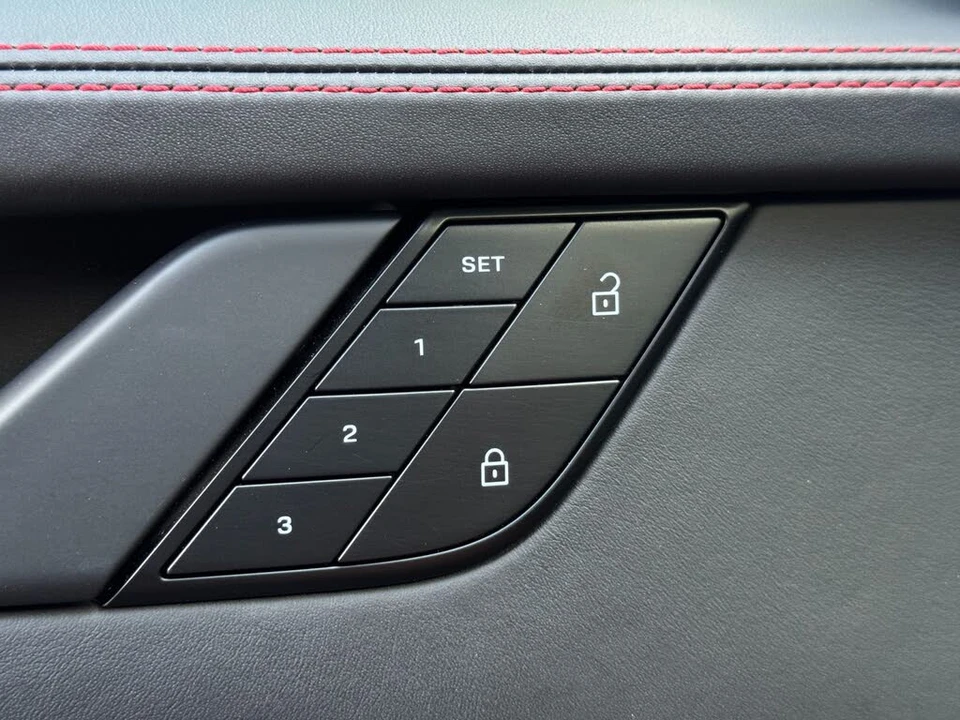 2024 Porsche 992 Carrera GTS - Image 18 of 31