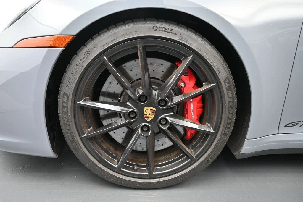 2024 Porsche 992 Carrera GTS - Image 26 of 31