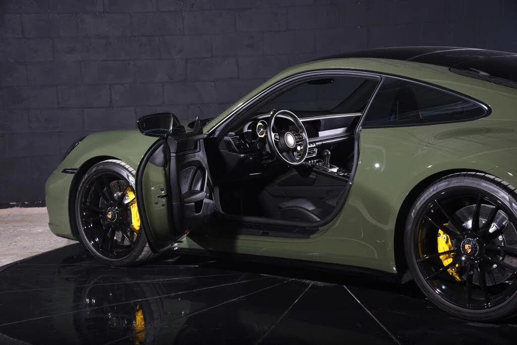 2024 Porsche 992 Carrera GTS - Image 18 of 25