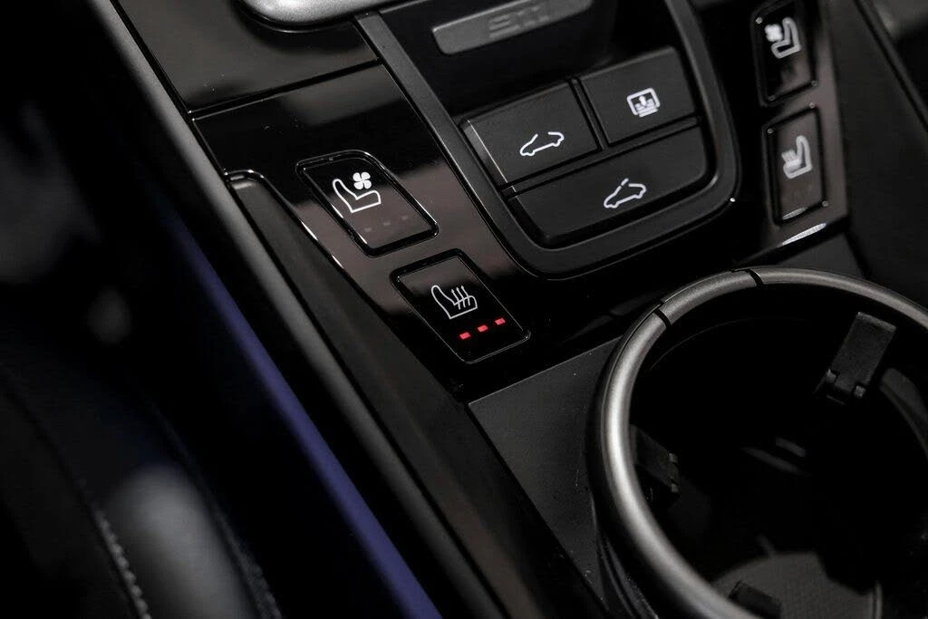 2024 Porsche 992 Carrera GTS - Image 18 of 31