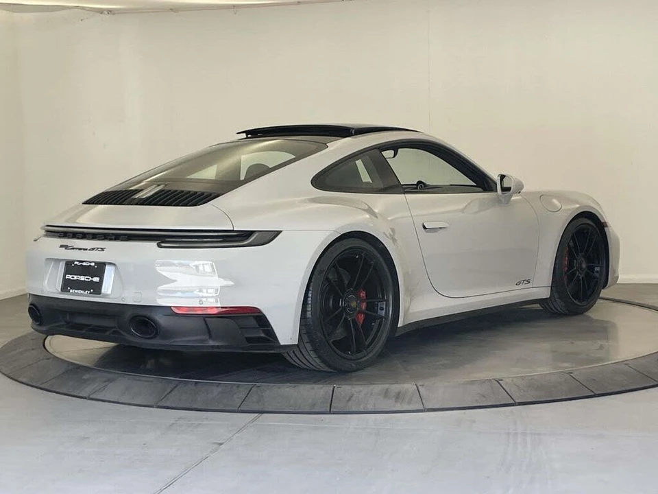 2024 Porsche 992 Carrera GTS - Image 7 of 31