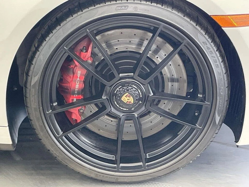 2024 Porsche 992 Carrera GTS - Image 14 of 31