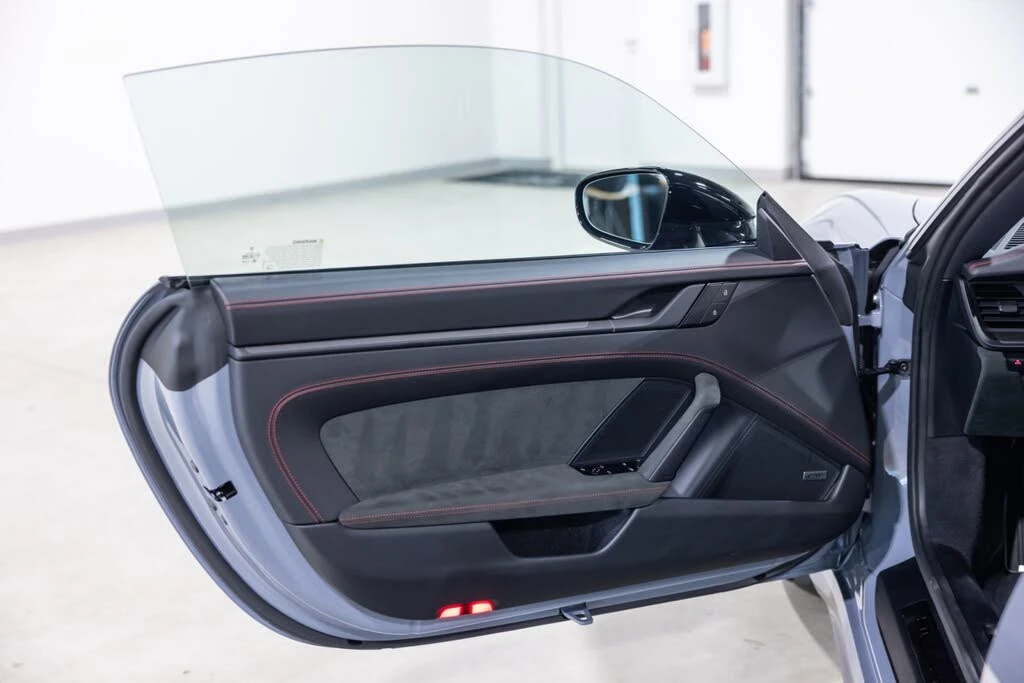 2024 Porsche 992 Carrera GTS - Image 26 of 31