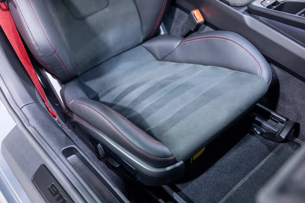 2024 Porsche 992 Carrera GTS - Image 31 of 31