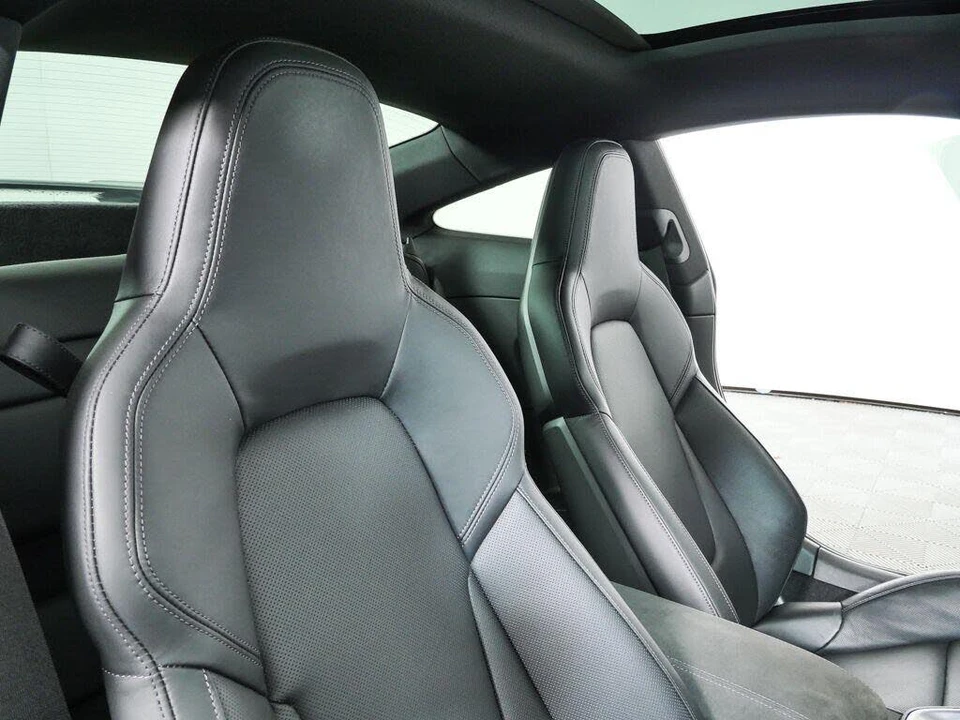 2024 Porsche 992 Carrera GTS - Image 21 of 31