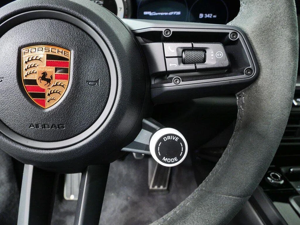 2024 Porsche 992 Carrera GTS - Image 11 of 31