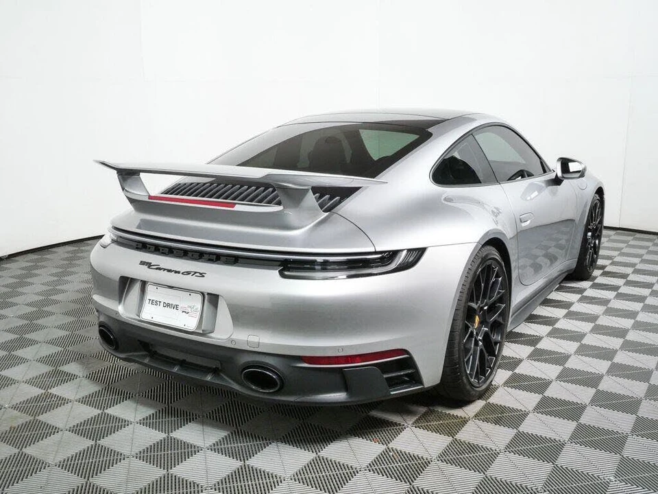 2024 Porsche 992 Carrera GTS - Image 26 of 31