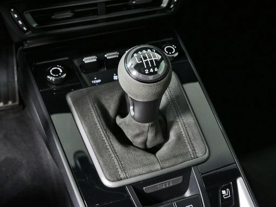 2024 Porsche 992 Carrera GTS - Image 18 of 31