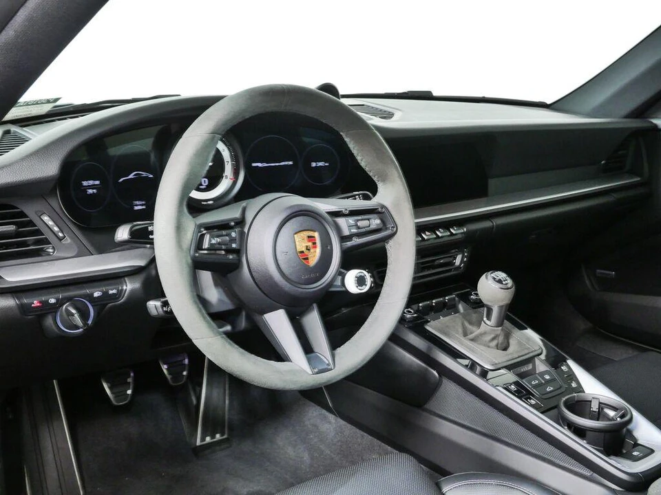 2024 Porsche 992 Carrera GTS - Image 4 of 31