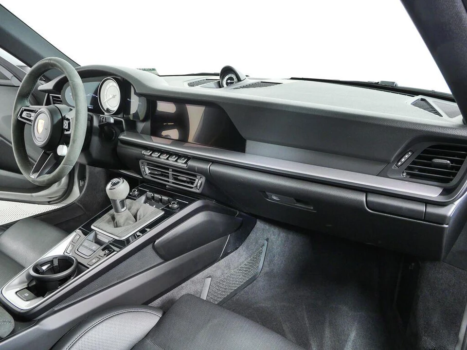 2024 Porsche 992 Carrera GTS - Image 22 of 31