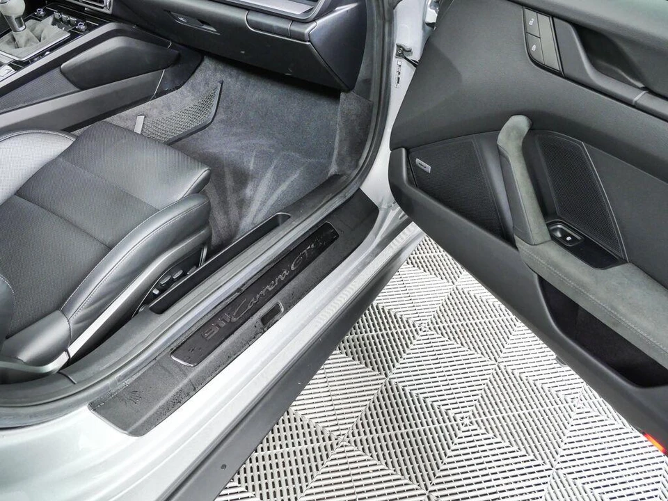 2024 Porsche 992 Carrera GTS - Image 23 of 31