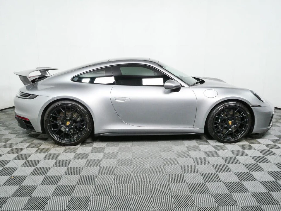 2024 Porsche 992 Carrera GTS - Image 25 of 31
