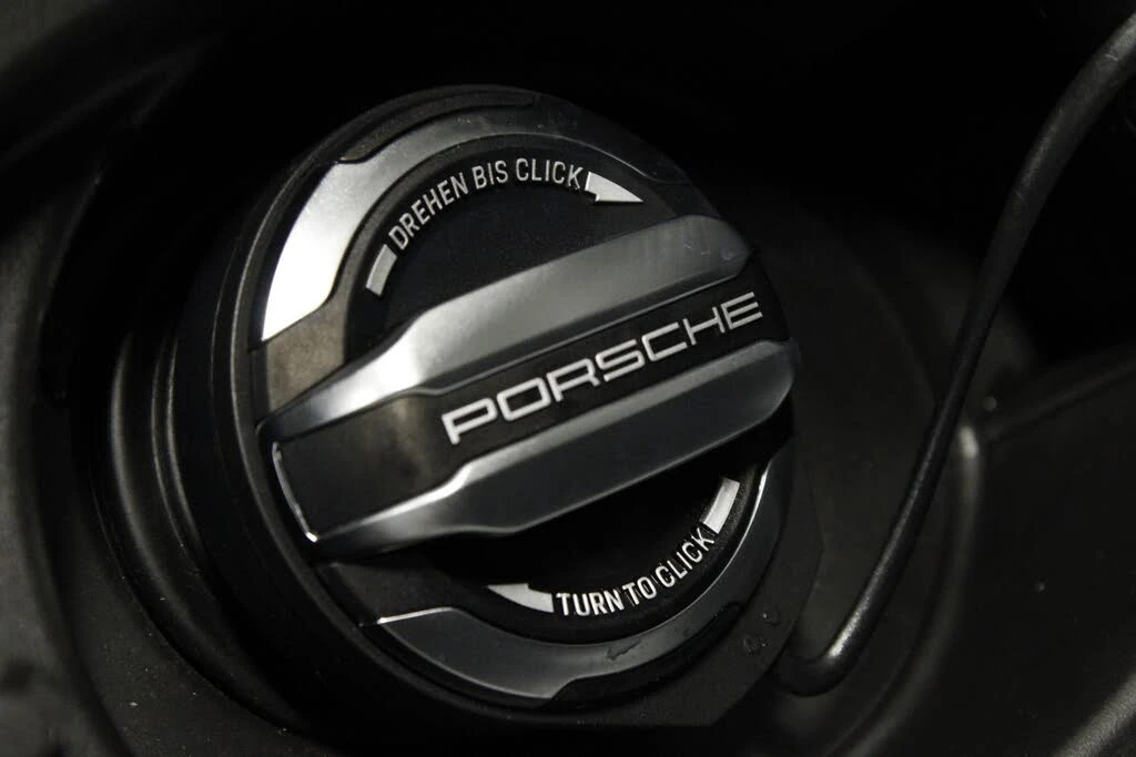 2024 Porsche 992 Carrera GTS - Image 27 of 31