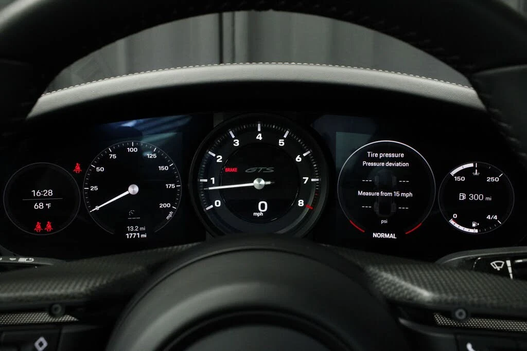 2024 Porsche 992 Carrera GTS - Image 12 of 31