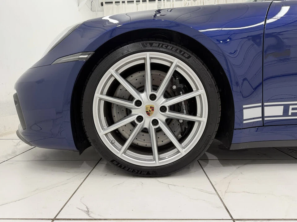 2024 Porsche 992 Carrera GTS - Image 16 of 31