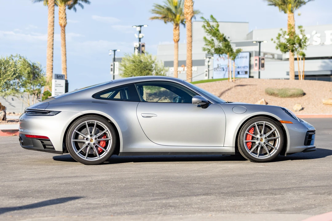 2024 Porsche 992 Carrera GTS - Image 8 of 31