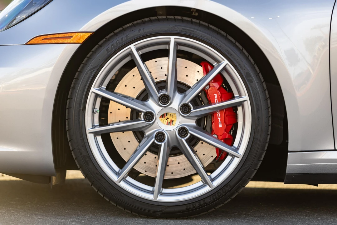2024 Porsche 992 Carrera GTS - Image 27 of 31