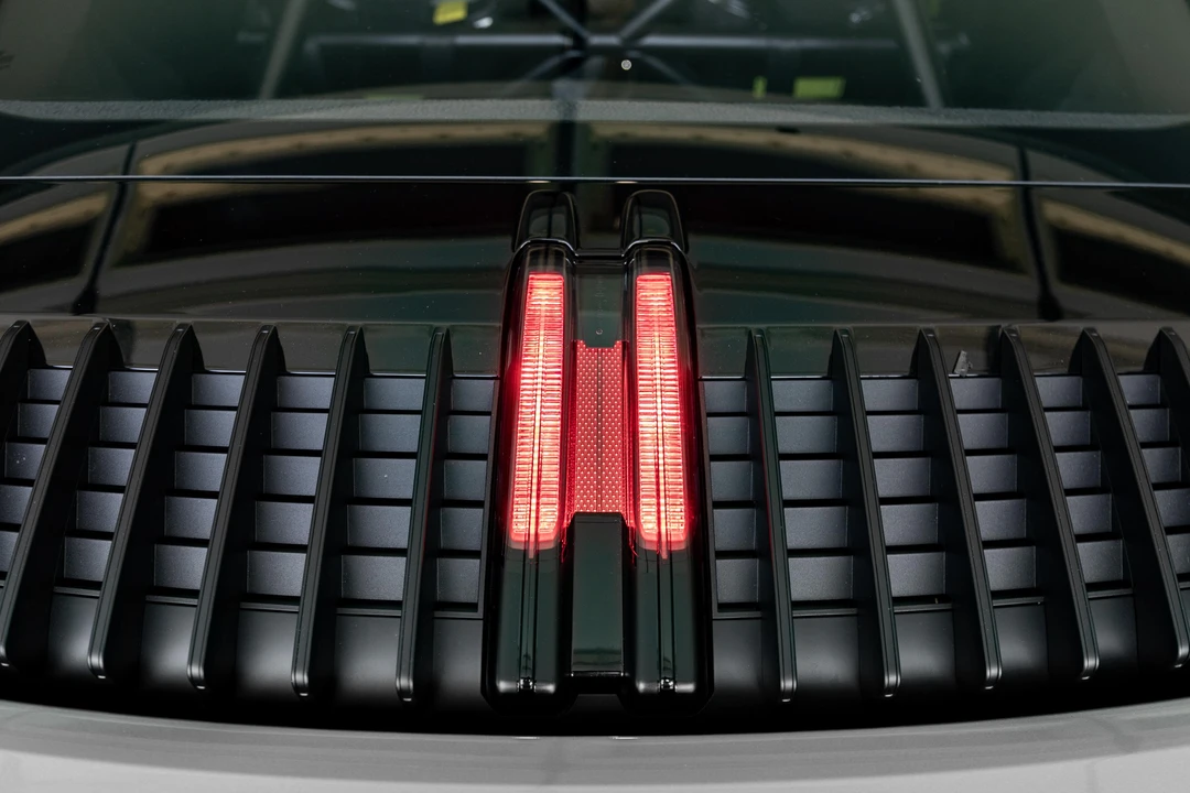 2024 Porsche 992 Carrera GTS - Image 21 of 31