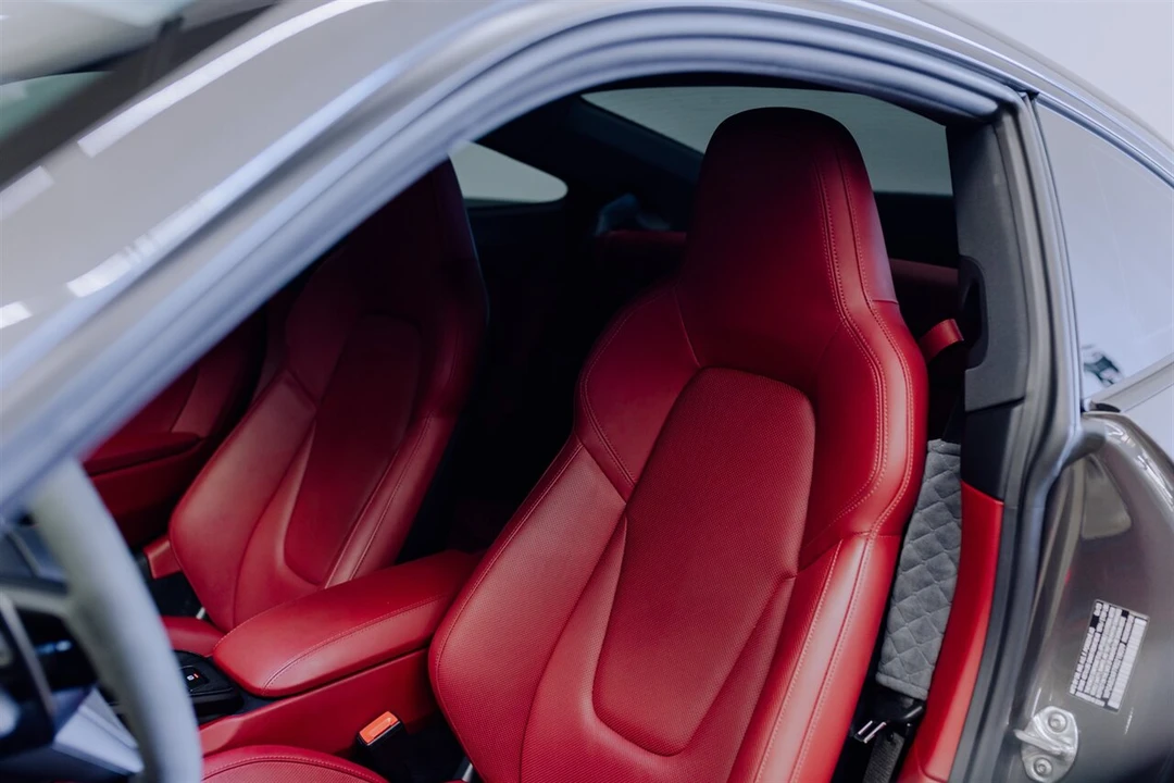 2024 Porsche 992 Carrera GTS - Image 10 of 31