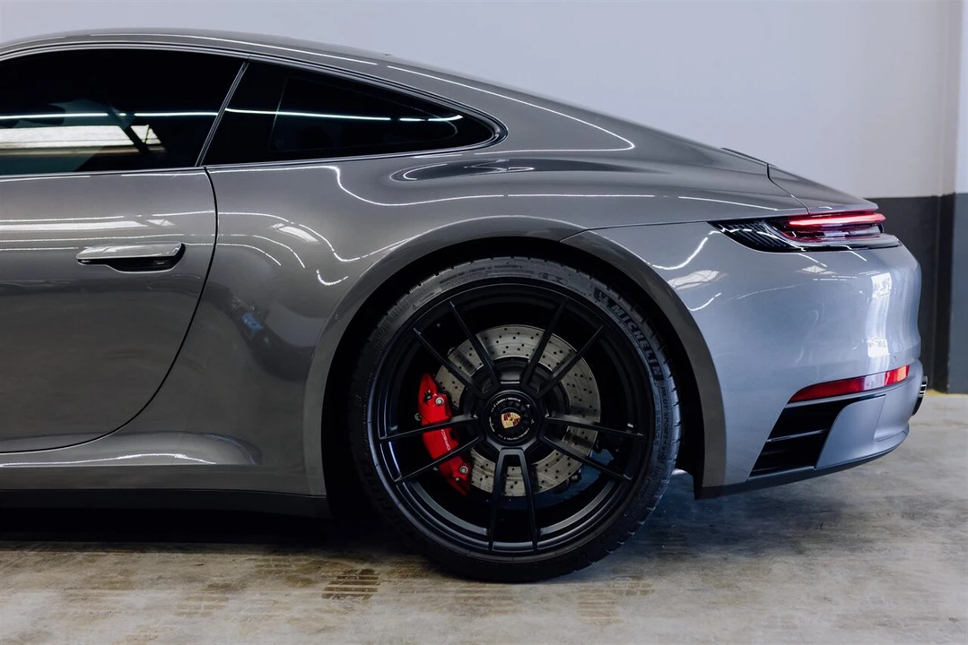 2024 Porsche 992 Carrera GTS - Image 20 of 31