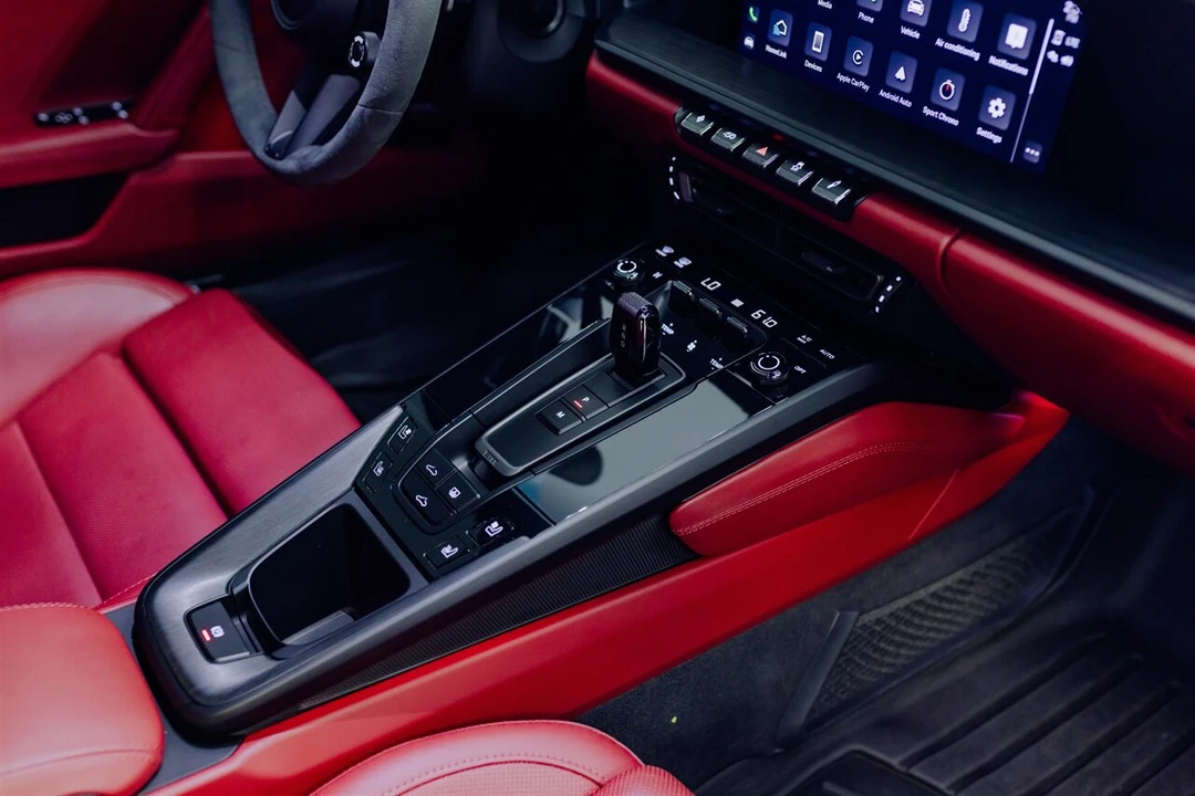 2024 Porsche 992 Carrera GTS - Image 15 of 31