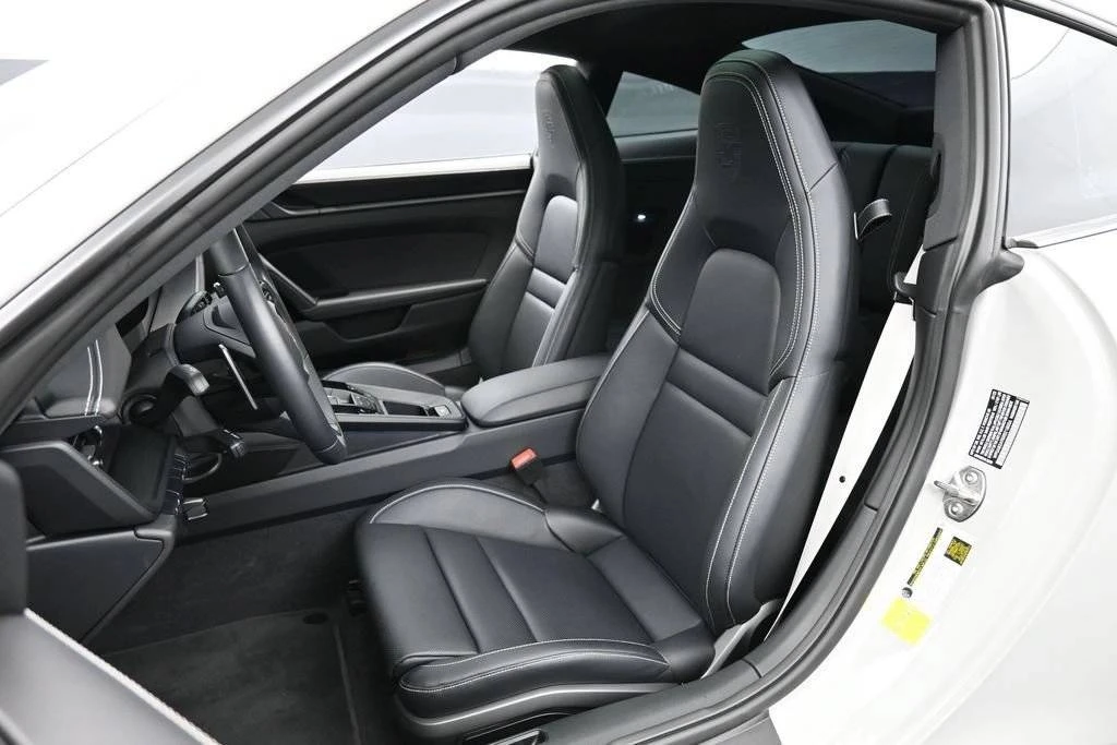 2024 Porsche 992 Carrera GTS - Image 5 of 5