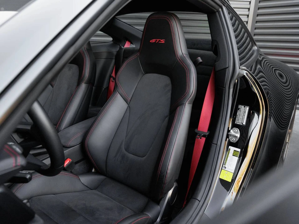 2024 Porsche 992 Carrera GTS - Image 5 of 5