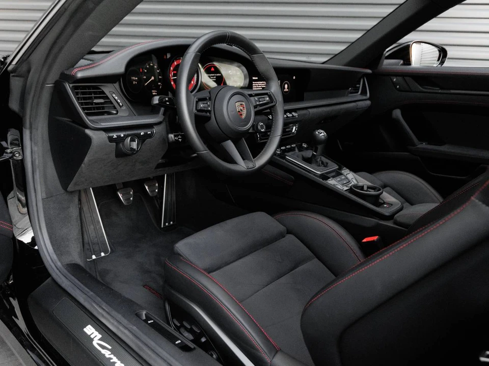 2024 Porsche 992 Carrera GTS - Image 4 of 5