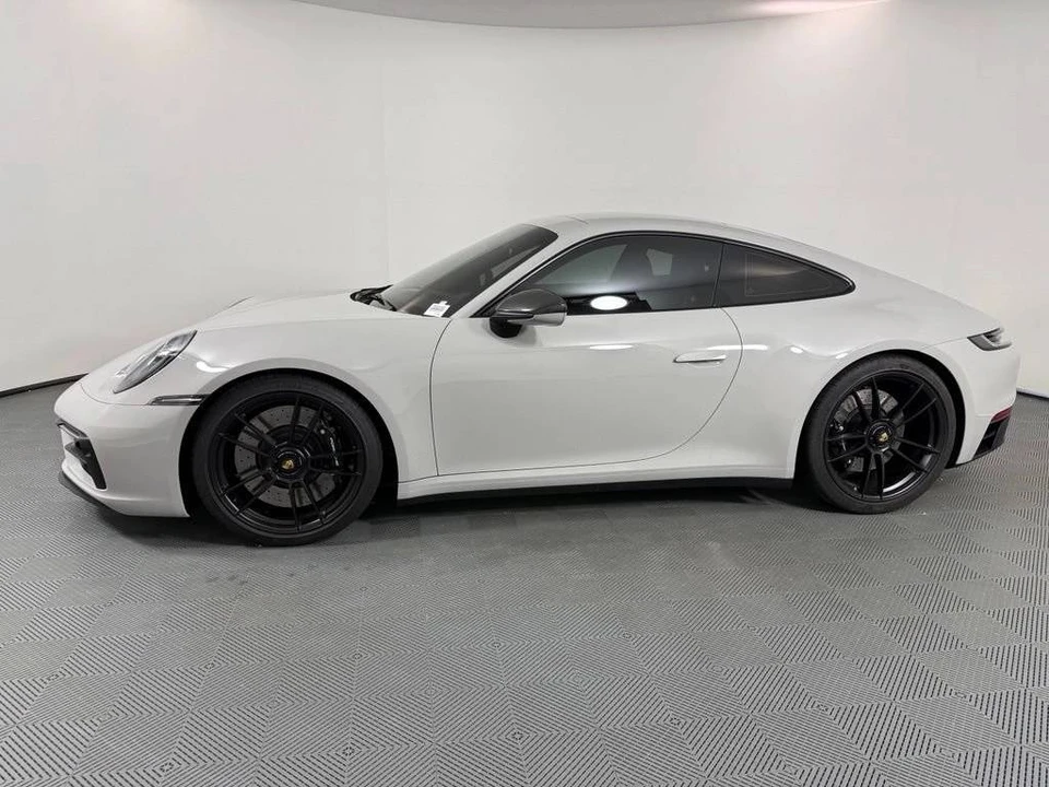 2024 Porsche 992 Carrera GTS - Image 2 of 5