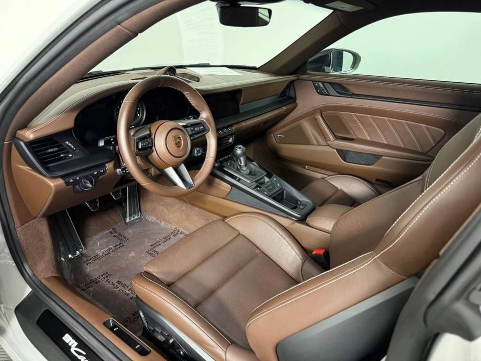2024 Porsche 992 Carrera GTS - Image 4 of 5